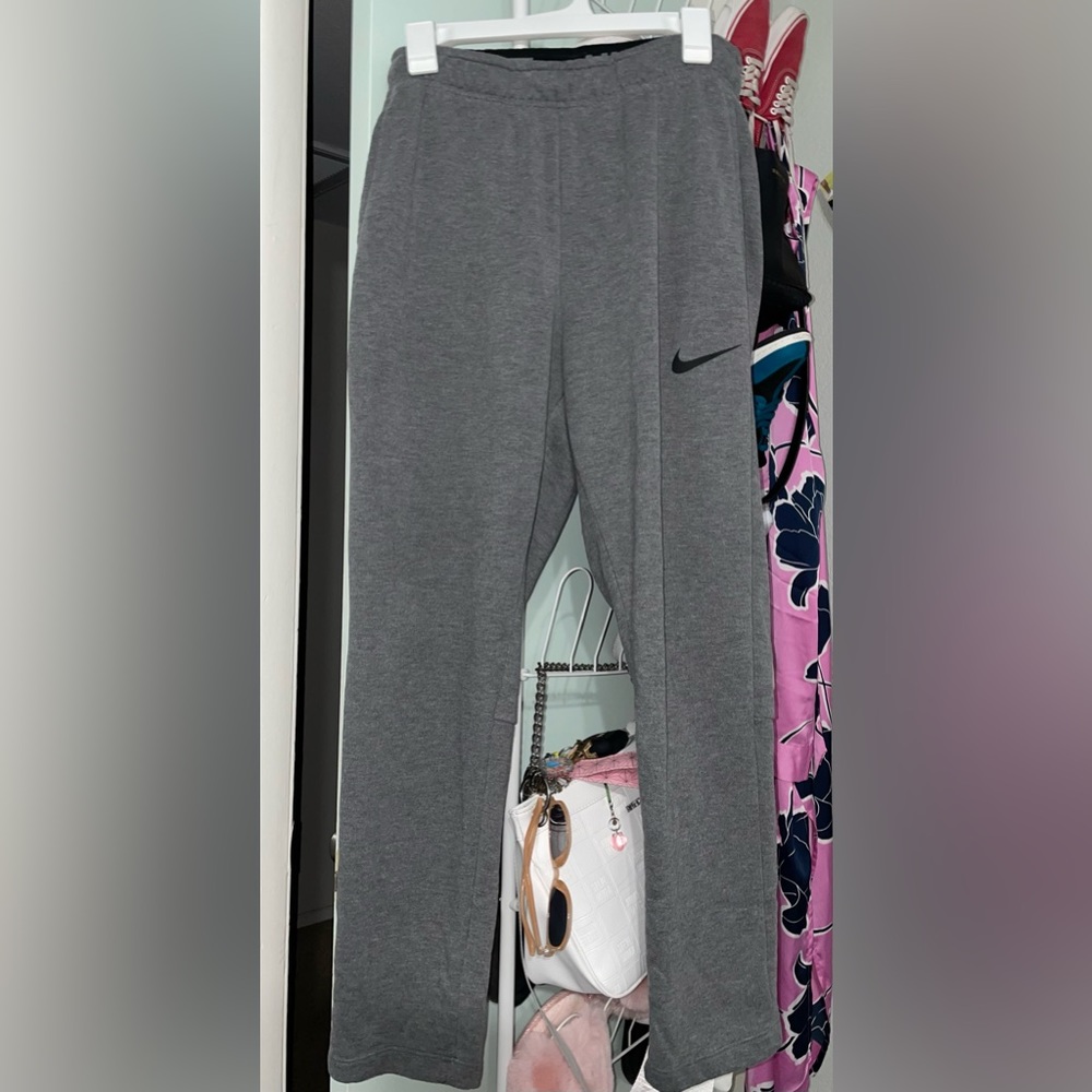 Men’s Nike sweatpants